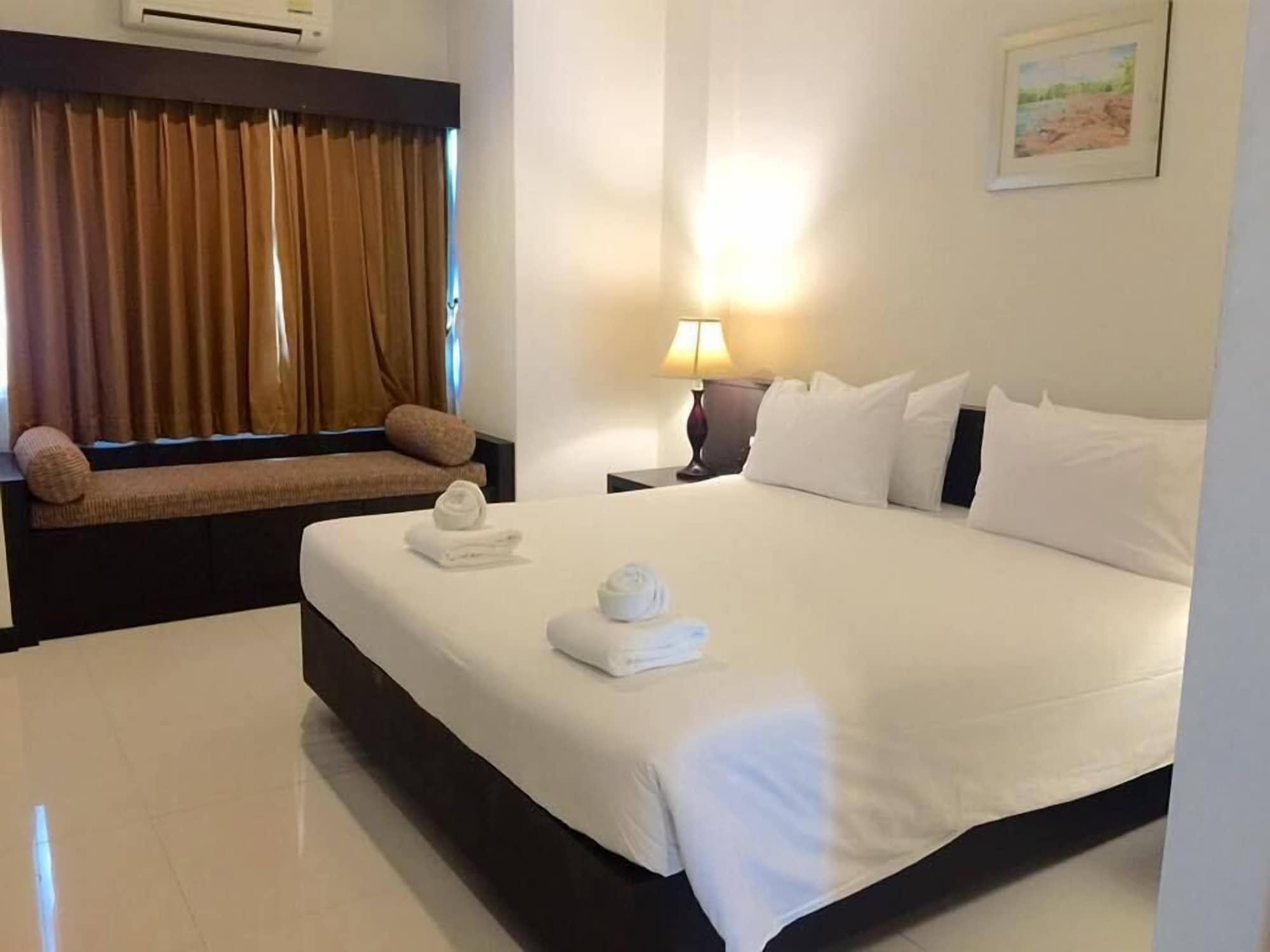 The White Pearl Hotel Krabi town Extérieur photo