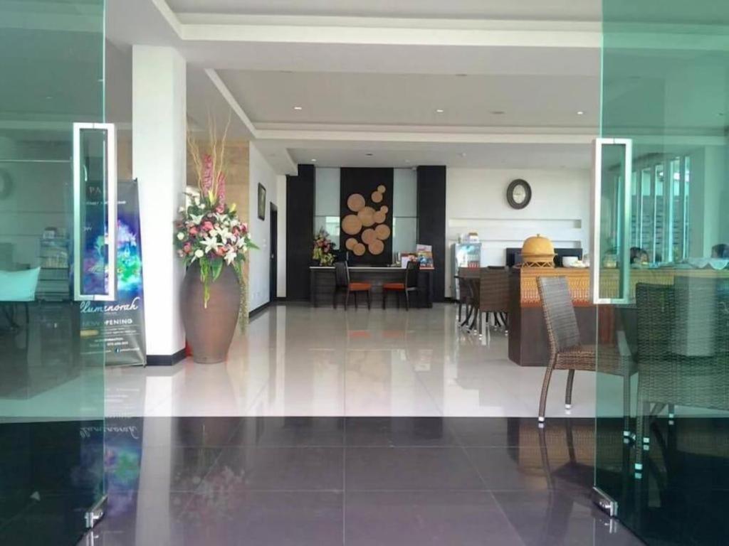 The White Pearl Hotel Krabi town Extérieur photo