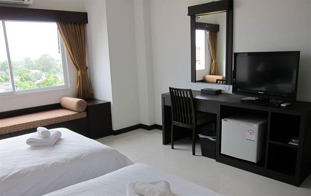 The White Pearl Hotel Krabi town Extérieur photo